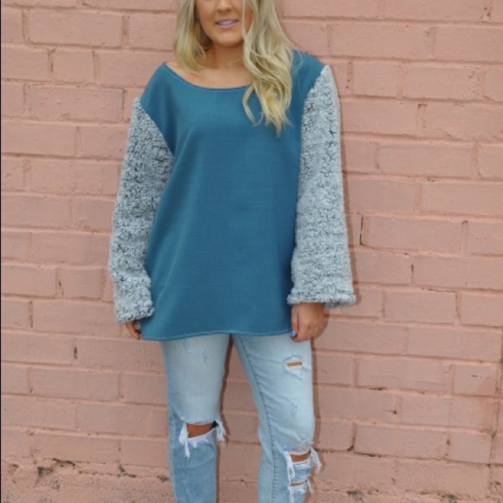 Sweater/ top